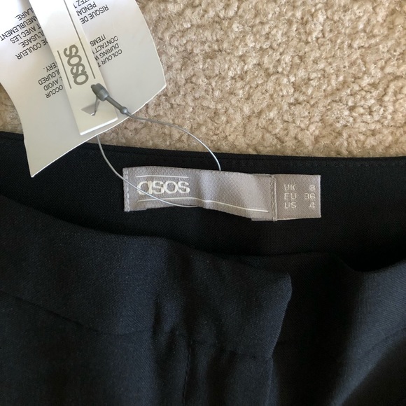 ASOS Design pants in black. Size US 4. - Picture 7 of 9